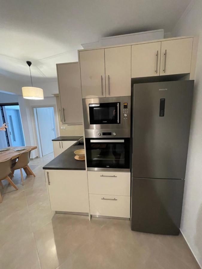 Agora Luxury Apartment 1 ルートラキ エクステリア 写真