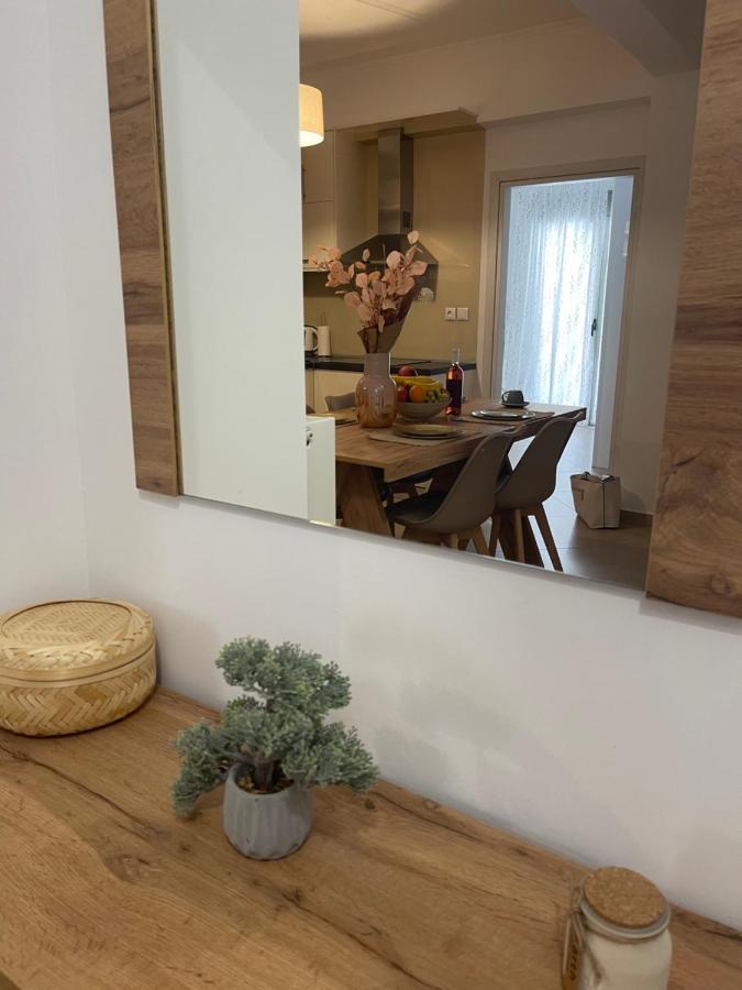 Agora Luxury Apartment 1 ルートラキ エクステリア 写真