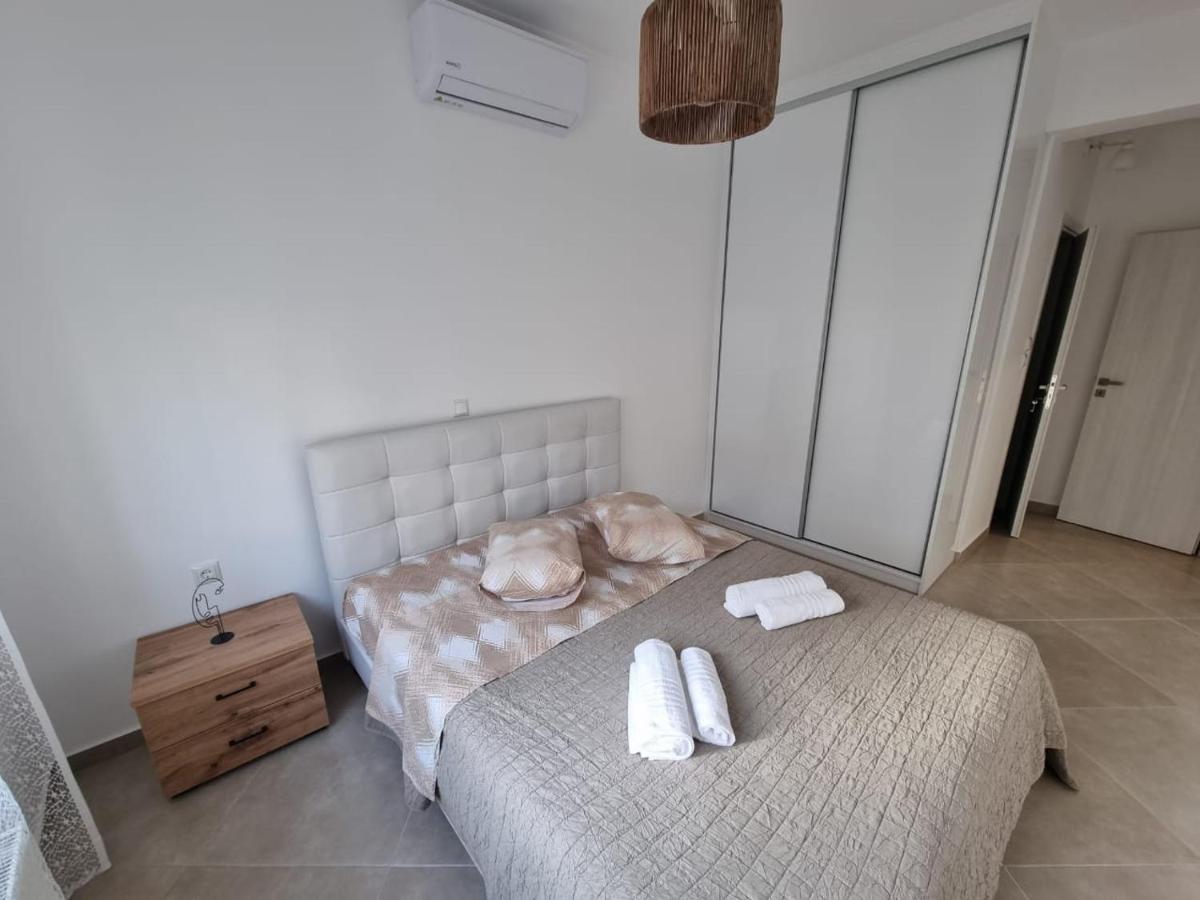 Agora Luxury Apartment 1 ルートラキ エクステリア 写真