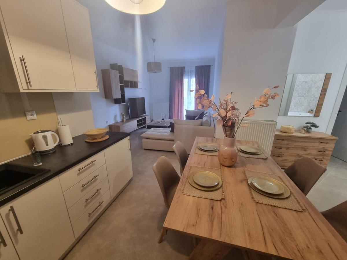 Agora Luxury Apartment 1 ルートラキ エクステリア 写真