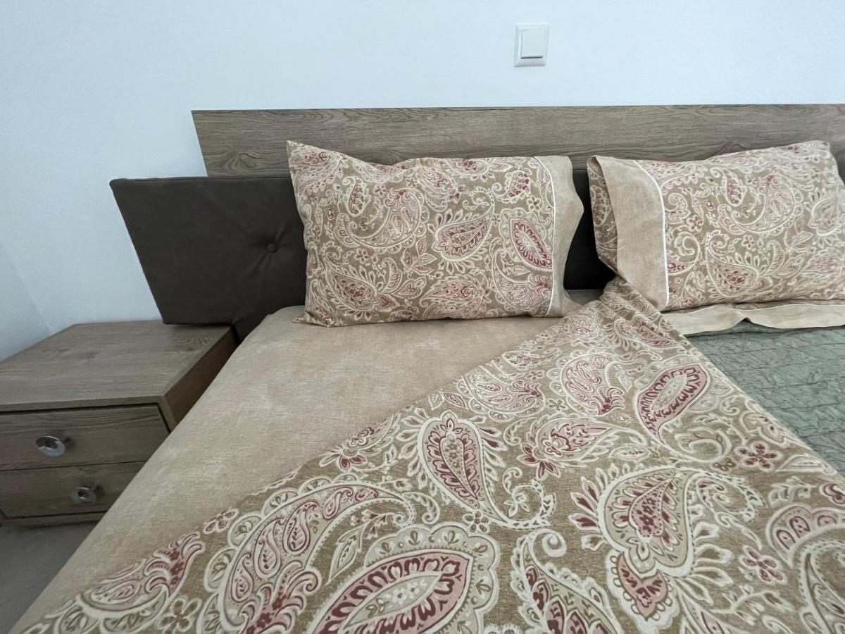 Agora Luxury Apartment 1 ルートラキ エクステリア 写真